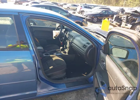 2009 Ford Fusion Se z USA, uszkodzony, nr VIN 3FAHP07119R216312